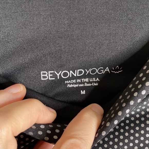 Beyond yoga leggings black silver ombré dot medium - Picture 3 of 3